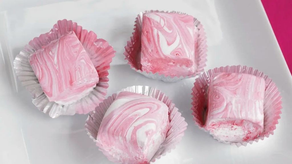 Peppermint Swirl Divinity
