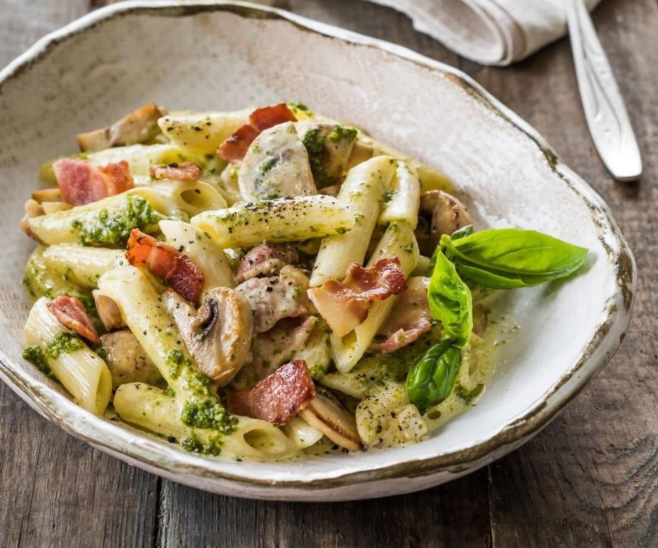 Pesto Cream and Bacon Carbonara