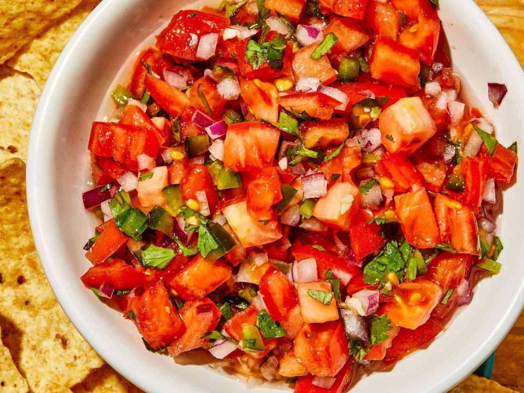 Pico de Gallo with Fresh Tomatoes