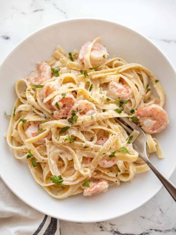 Pink Shrimp Alfredo with Fettuccine