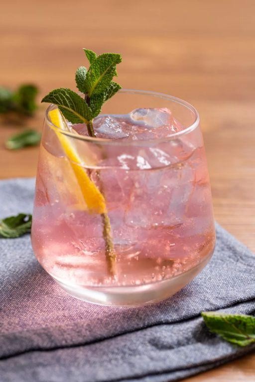Pink Whitney Kiwi Mojito