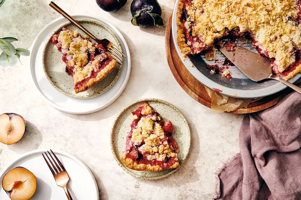 Plum Streusel Pie