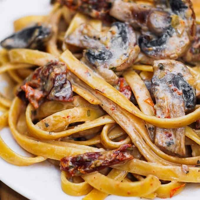 Porcini Mushroom and Sun-Dried Tomato Pesto