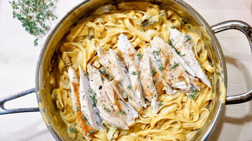 Pumpkin Alfredo Chicken Bake
