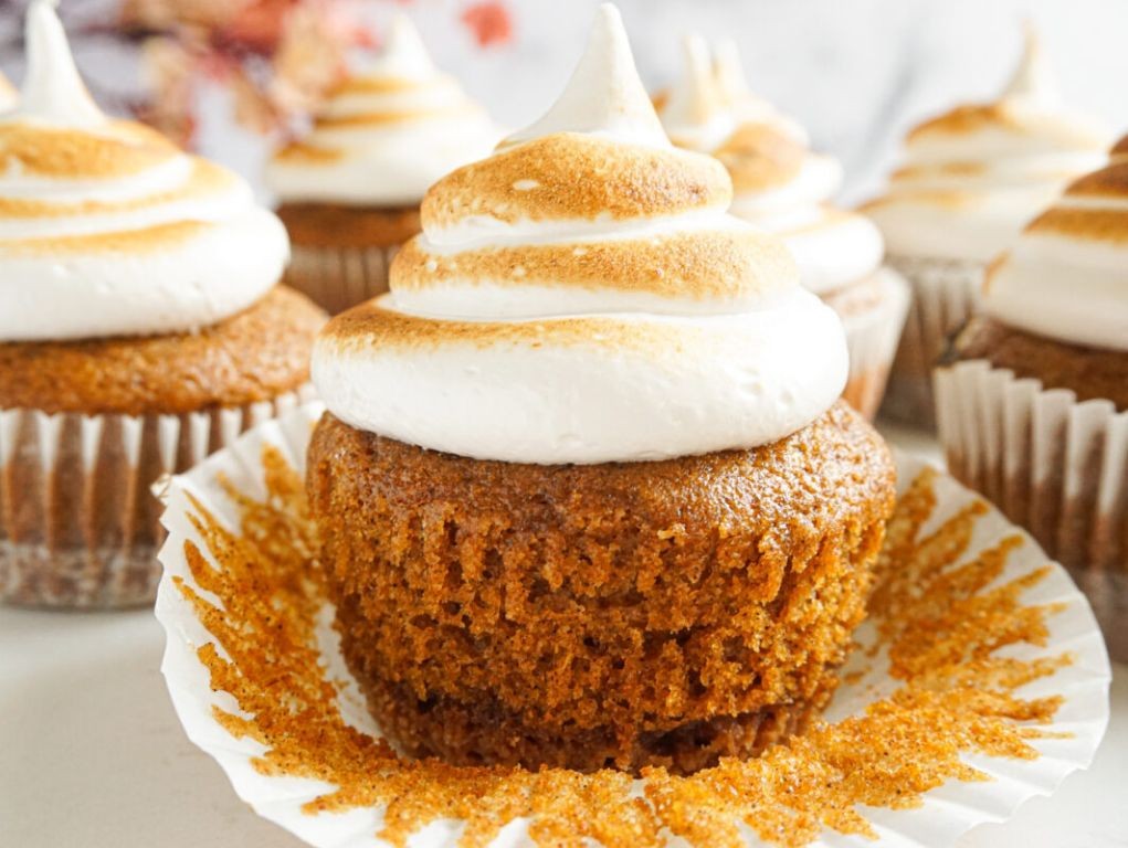 Pumpkin Cupcakes with Marshmallow Topping