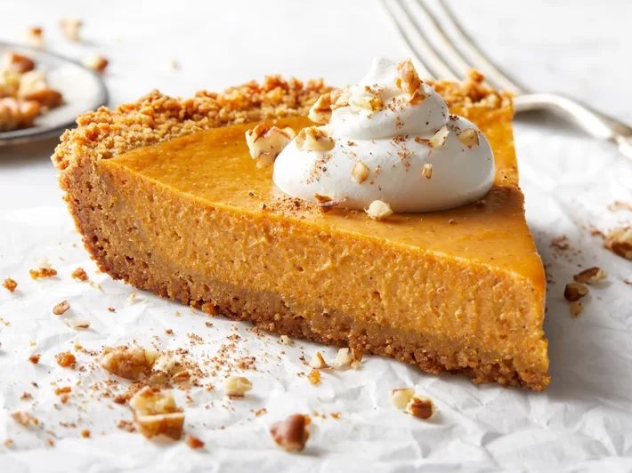 Pumpkin Pie with Graham Cracker Crust