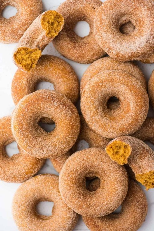 Pumpkin Spice Baked Donuts