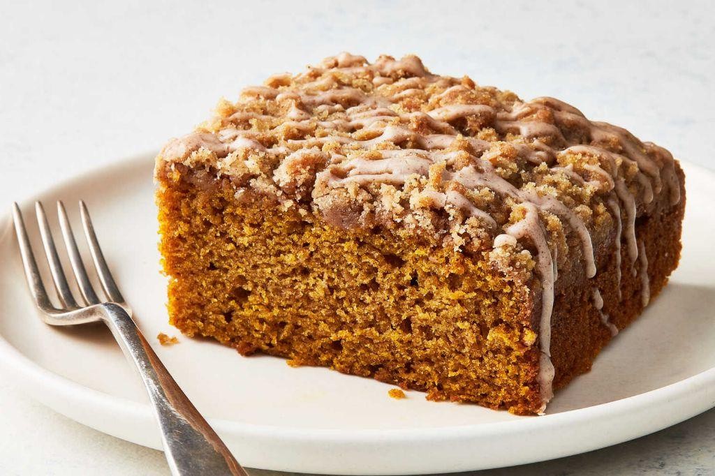 Pumpkin Spice Crumb Cake