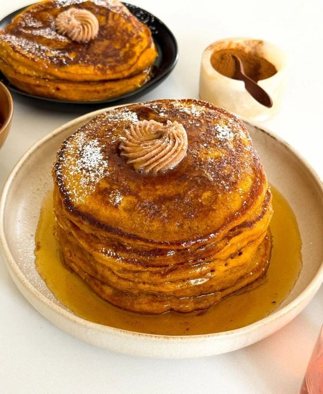 Pumpkin Spice Pancakes with Cinnamon Butter