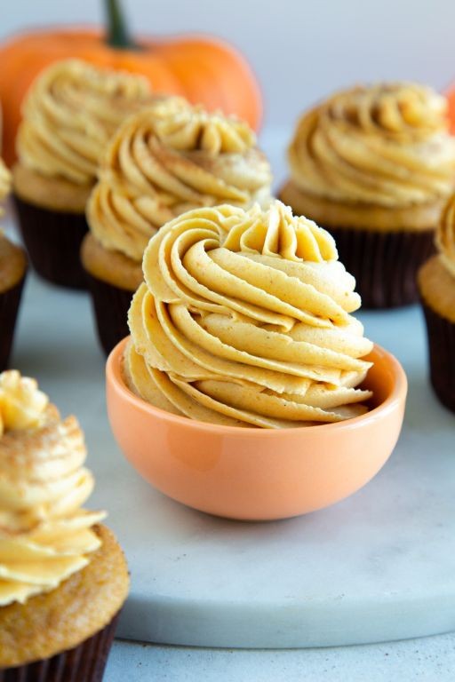 Pumpkin Spice Whipped Buttercream Frosting