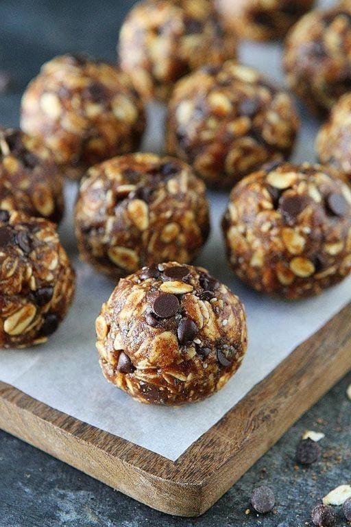 Pumpkin and Walnut Energy Bites