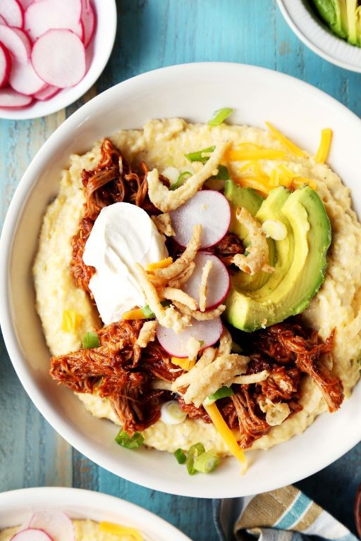 Quick Grits with Pulled Pork
