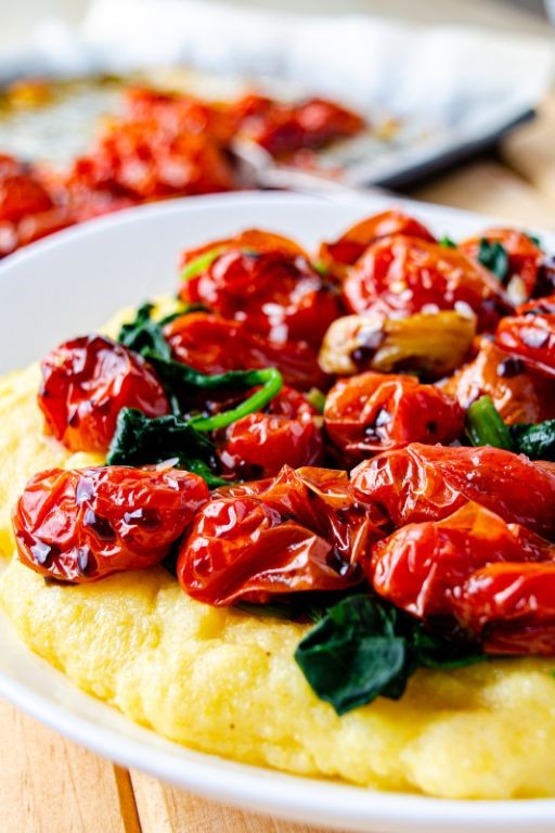 Quick Grits with Roasted Tomatoes