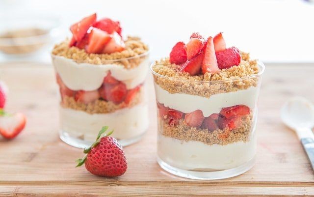 Quick Strawberry Cheesecake Parfait