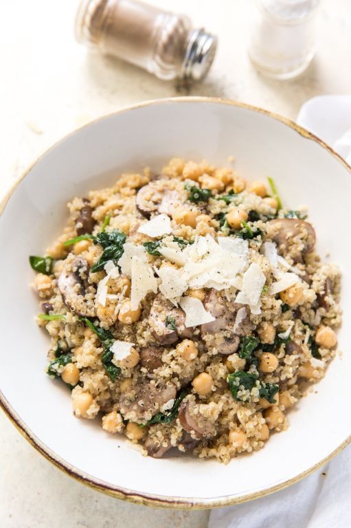 Quinoa and spinach lactation bowl
