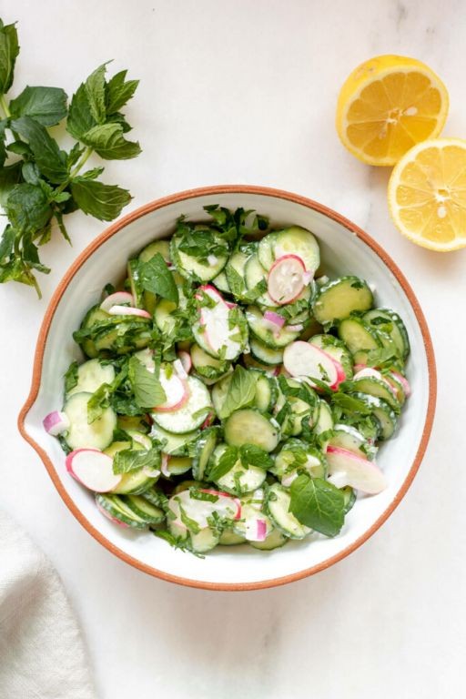 Radish and Cucumber Cooling Juice