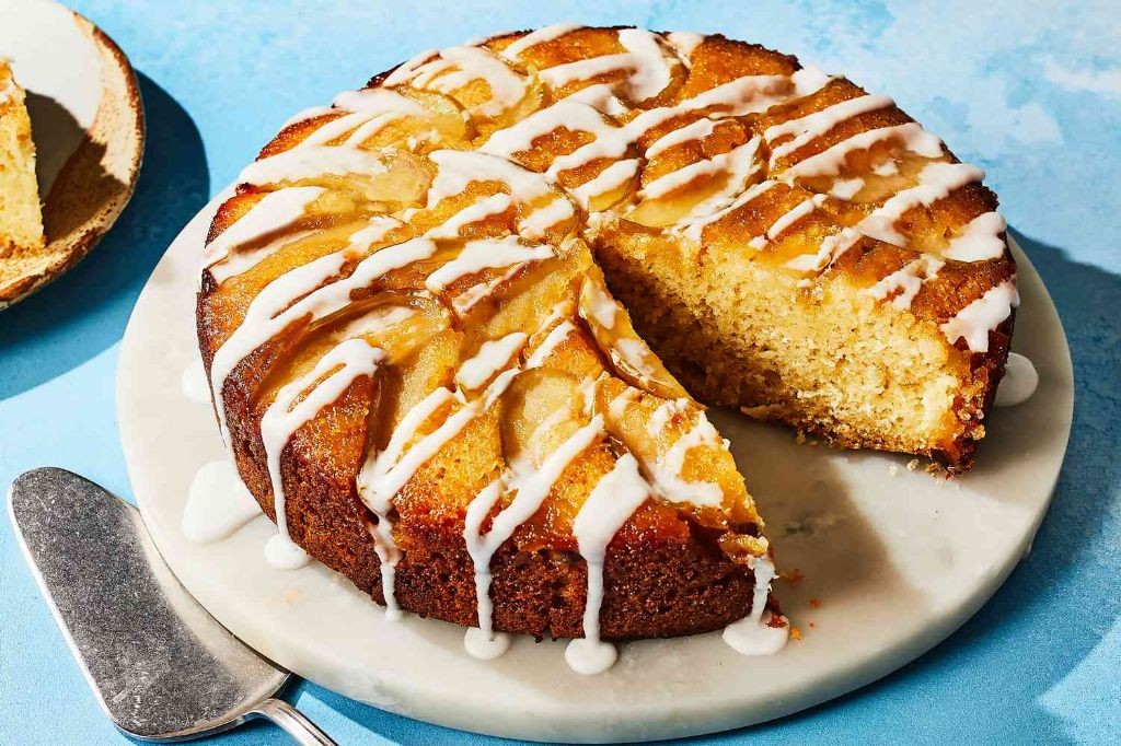 Raisin and Apple Upside-Down Cake