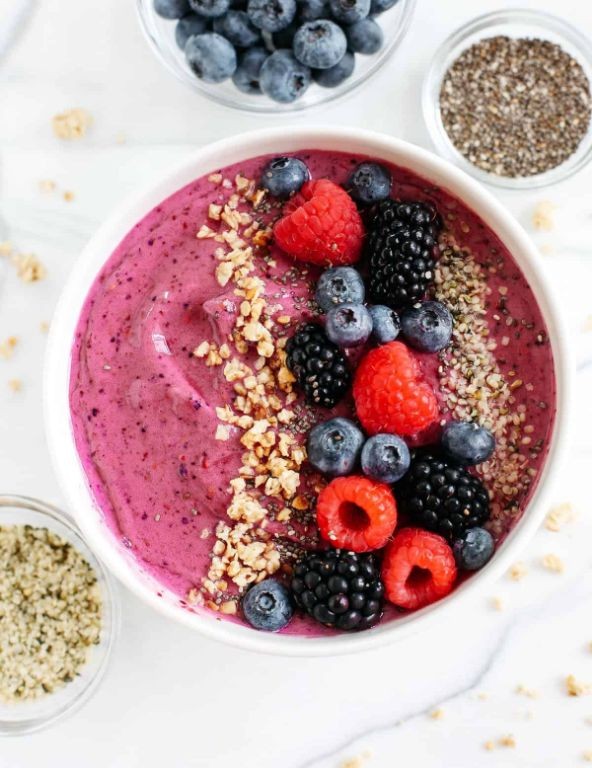 Raspberry Smoothie Bowl with Fresh Berries