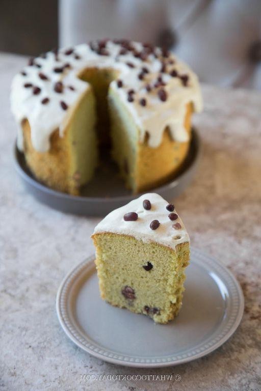 Red Bean Chiffon Cake