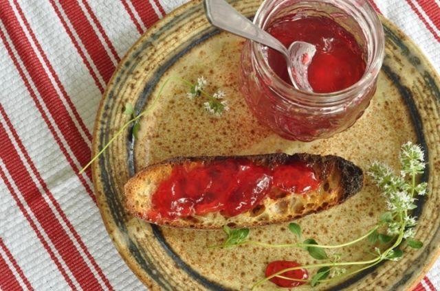 Red Currant and Lemon Thyme Jelly