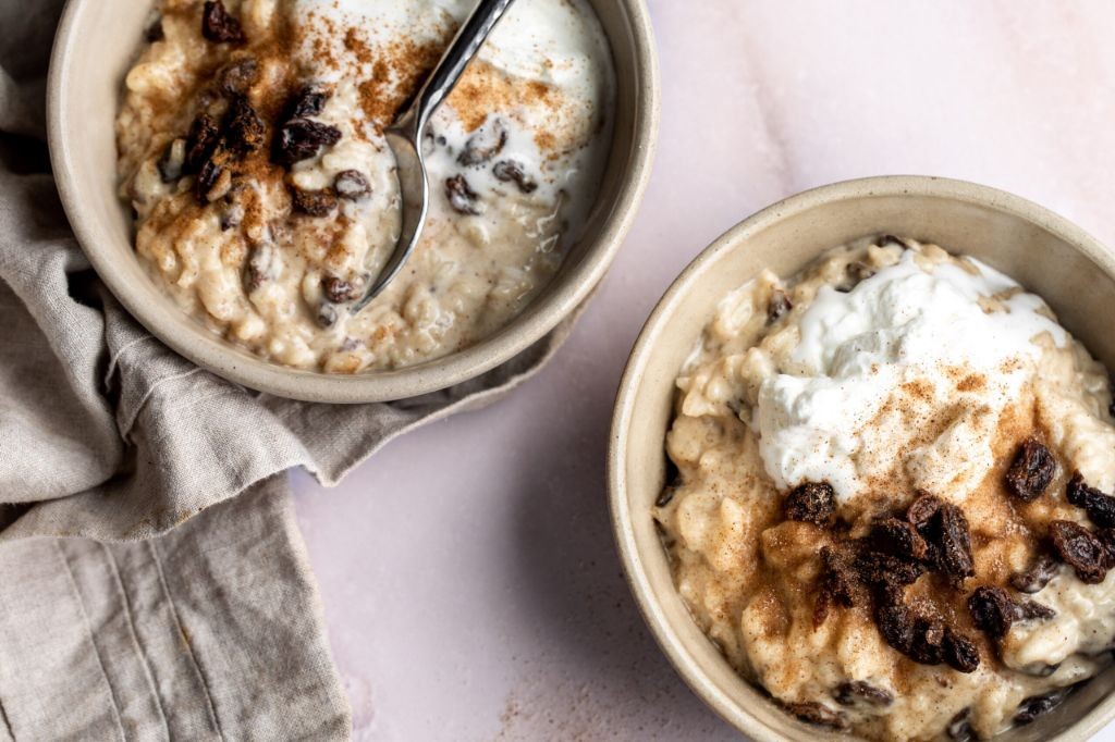 Rice Pudding with Cinnamon and Raisins