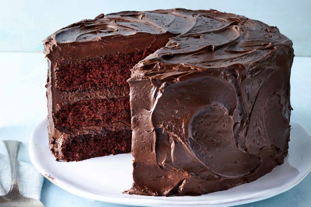 Rich Chocolate Mayonnaise Cake