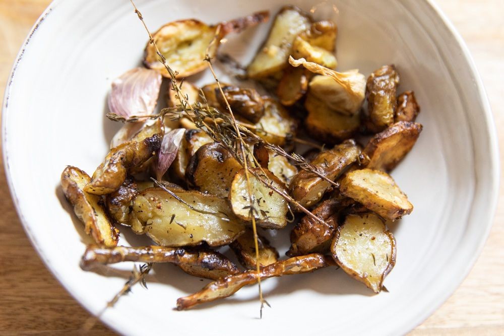 Roasted Jerusalem Artichokes with Garlic and Thyme