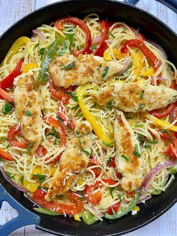 Roasted Red Pepper Chicken Scampi