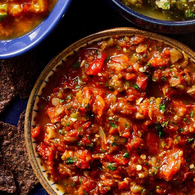 18 Flavorful Salsa Recipes with Fresh Tomatoes and Zesty Twists