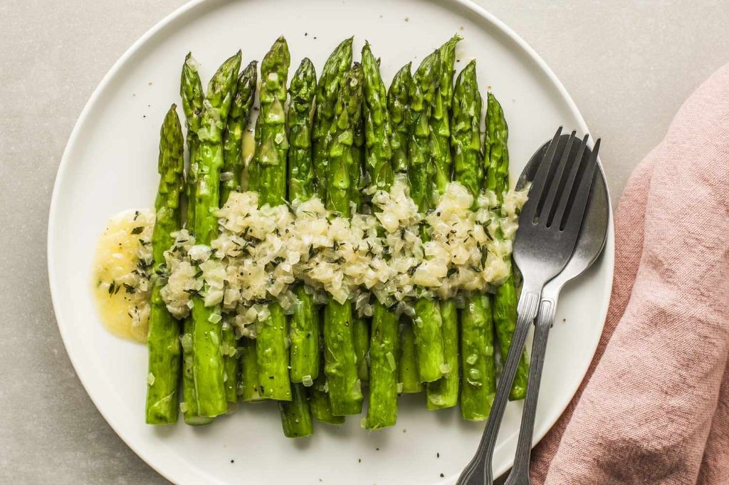 Sauteed Asparagus with Lemon Zest
