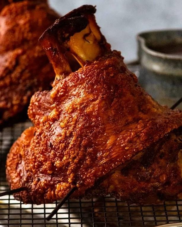 Schweinshaxe with Beer Gravy