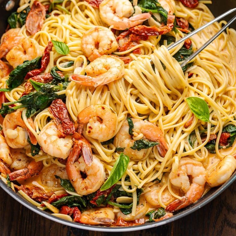 Shrimp and Sun-Dried Tomato Pasta