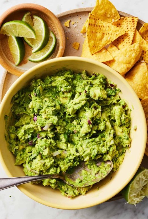 Simple Guacamole with Lime