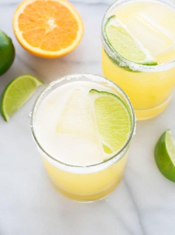 Skinny Margarita with Fresh Lime Juice