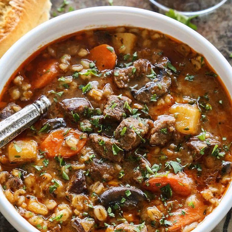 Slow Cooker Beef and Barley Soup