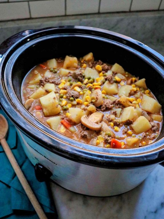 Slow Cooker Ground Beef and Veggie Stew