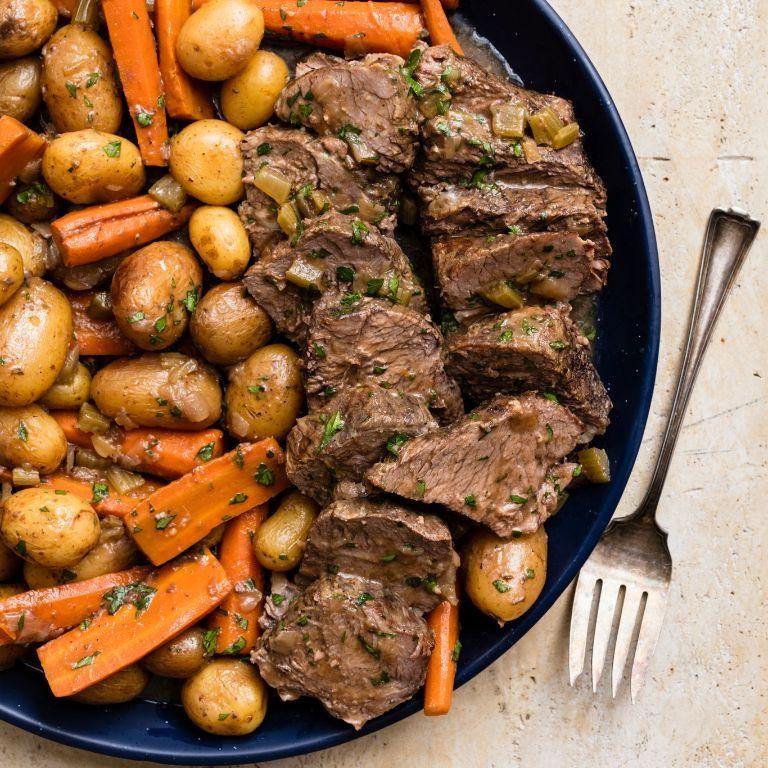 Slow Cooker Pot Roast with Carrots and Potatoes