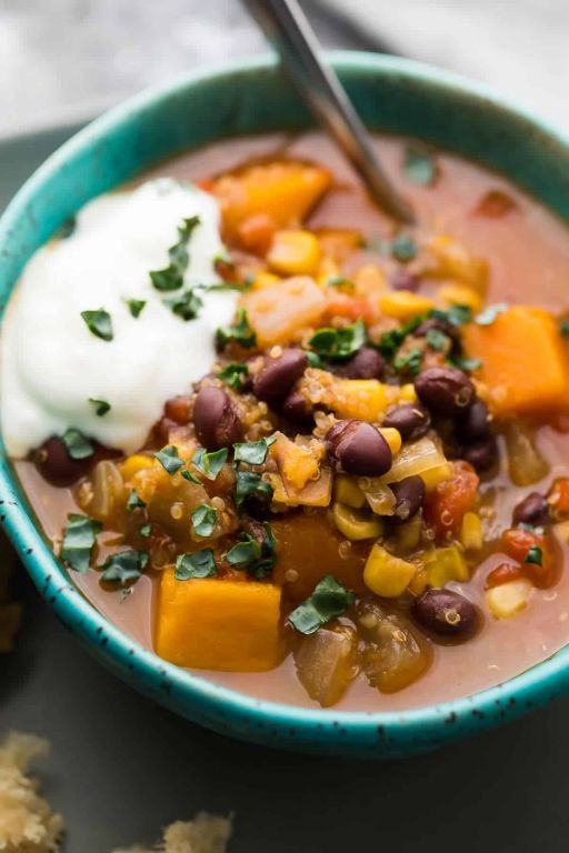 Slow Cooker Quinoa and Black Bean Stew