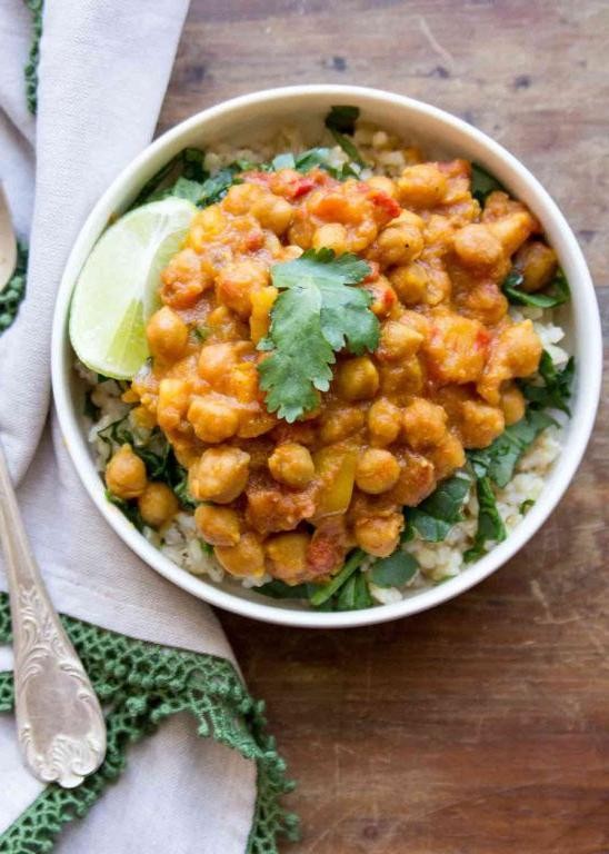 Slow Cooker Sweet Potato and Chickpea Curry