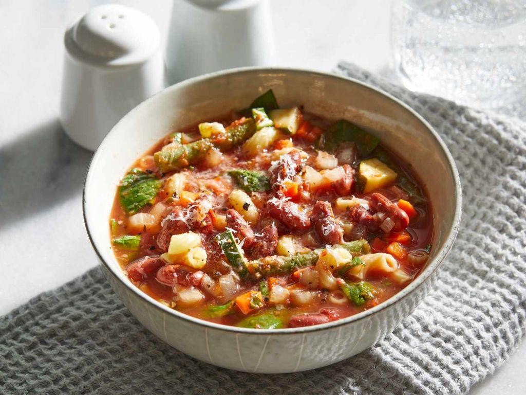 Slow Cooker Vegetarian Minestrone
