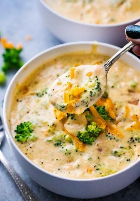 Small batch creamy broccoli cheddar soup