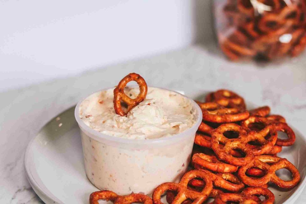 Smoked Cream Cheese and Sun-Dried Tomato Spread
