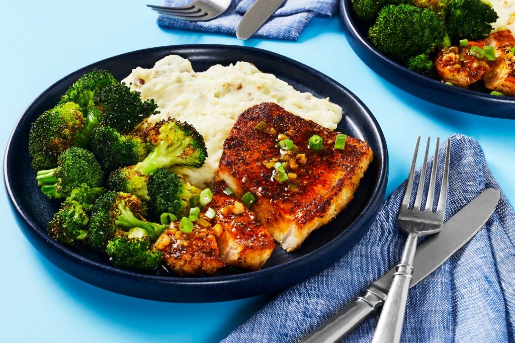 Smoky Paprika Pork Chunks with Garlic Aioli