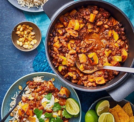 Smoky Pumpkin and Black Bean Chili