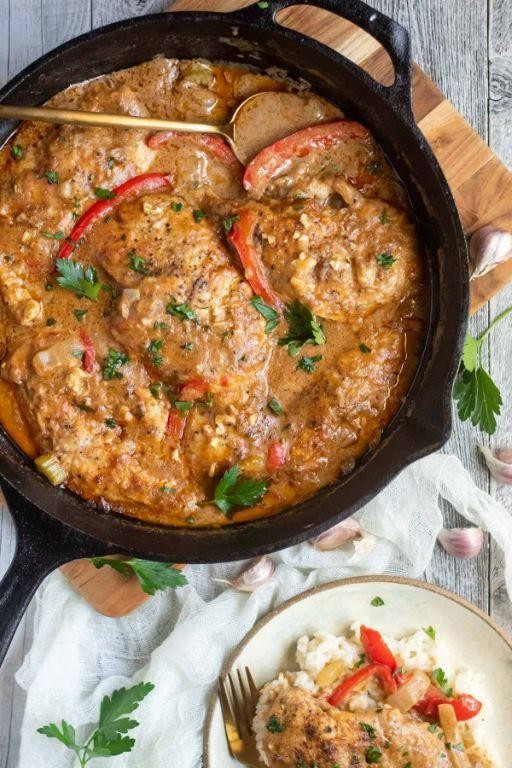 Smothered Chicken Thighs with Onions and Peppers