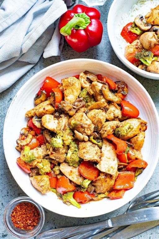 Southern Cajun Rice with Chicken and Bell Peppers