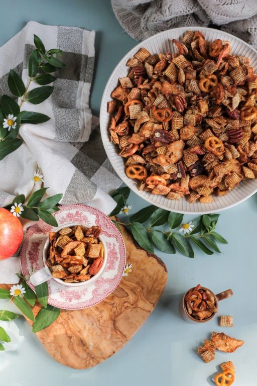 Spiced Apple Cider Chex Mix