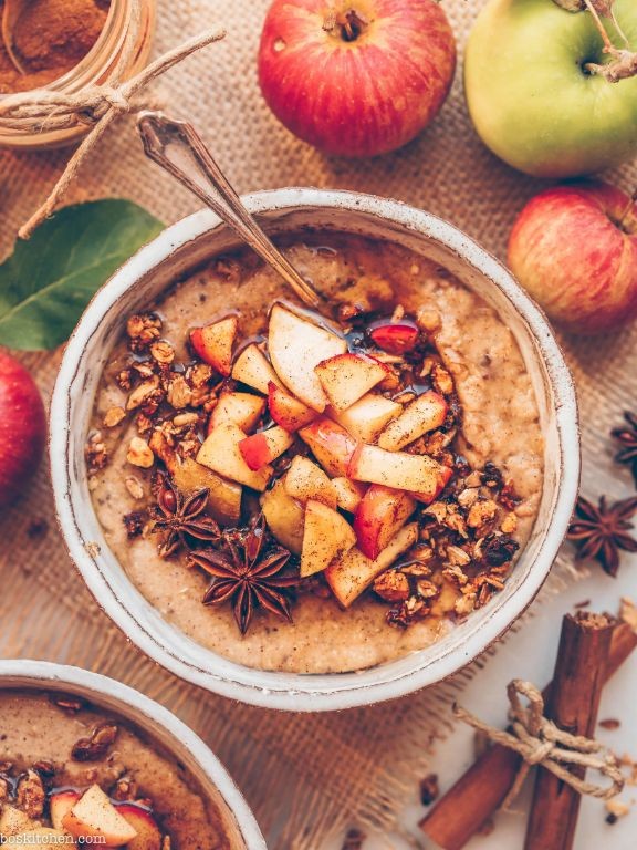 Spiced Oatmeal Apple Pie