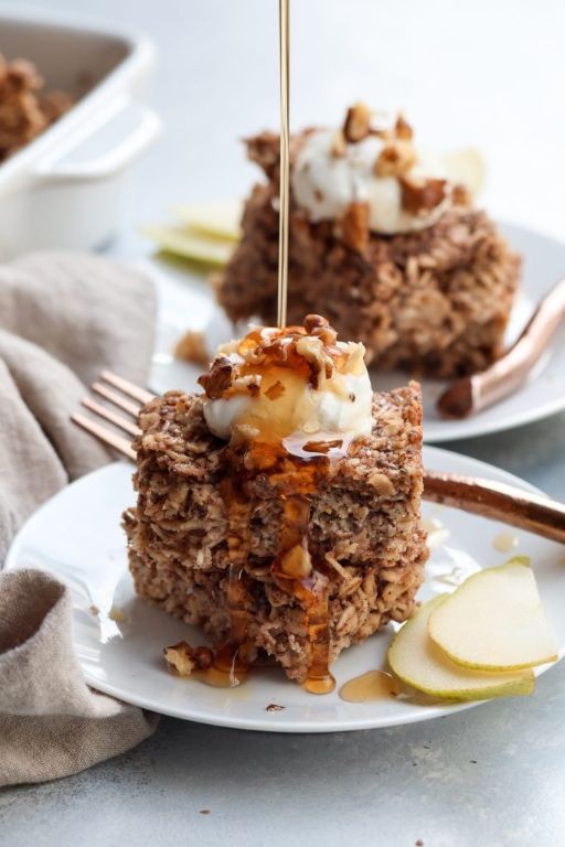 Spiced Pear Oatmeal Cake