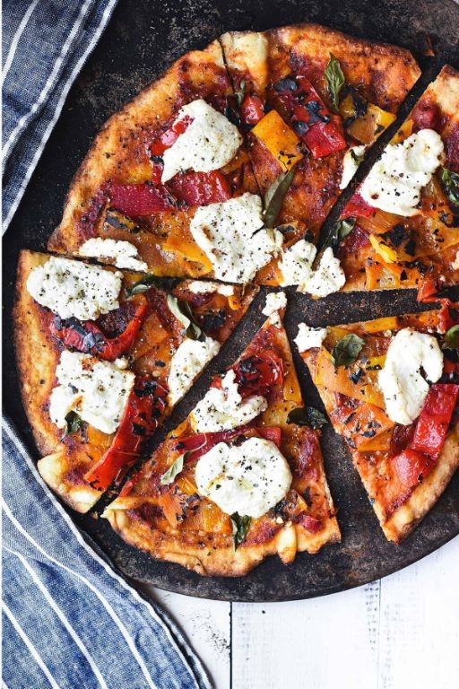 Spicy Arrabbiata Pizza Sauce with Red Pepper Flakes